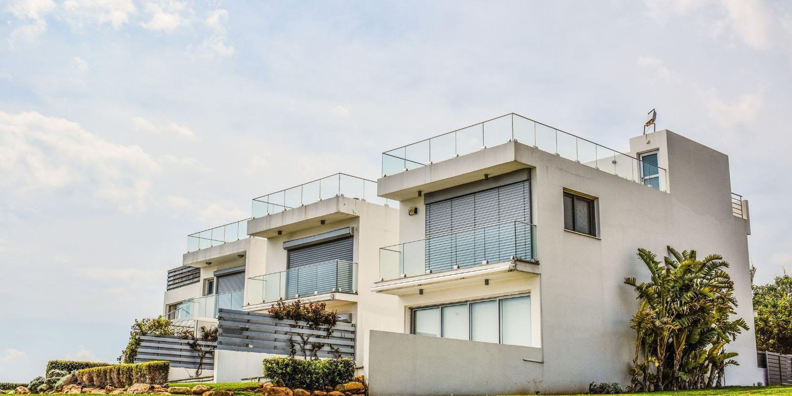 5 Estrategias Clave para Negociar con Éxito el Precio de Venta de una Propiedad Inmobiliaria