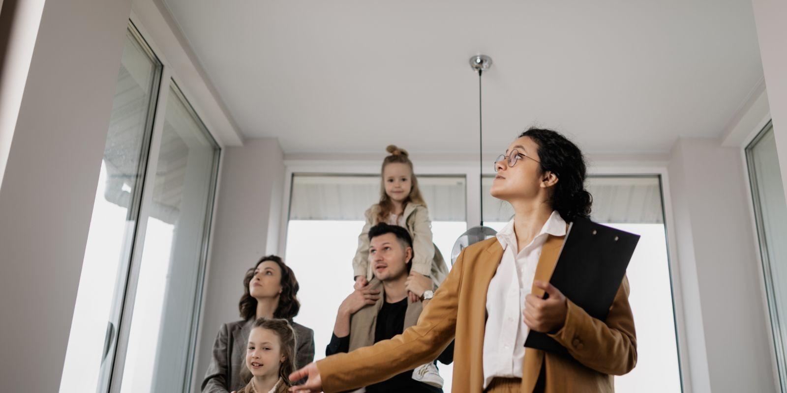 ¿Por qué elegir al agente inmobiliario correcto es crucial para vender tu propiedad?