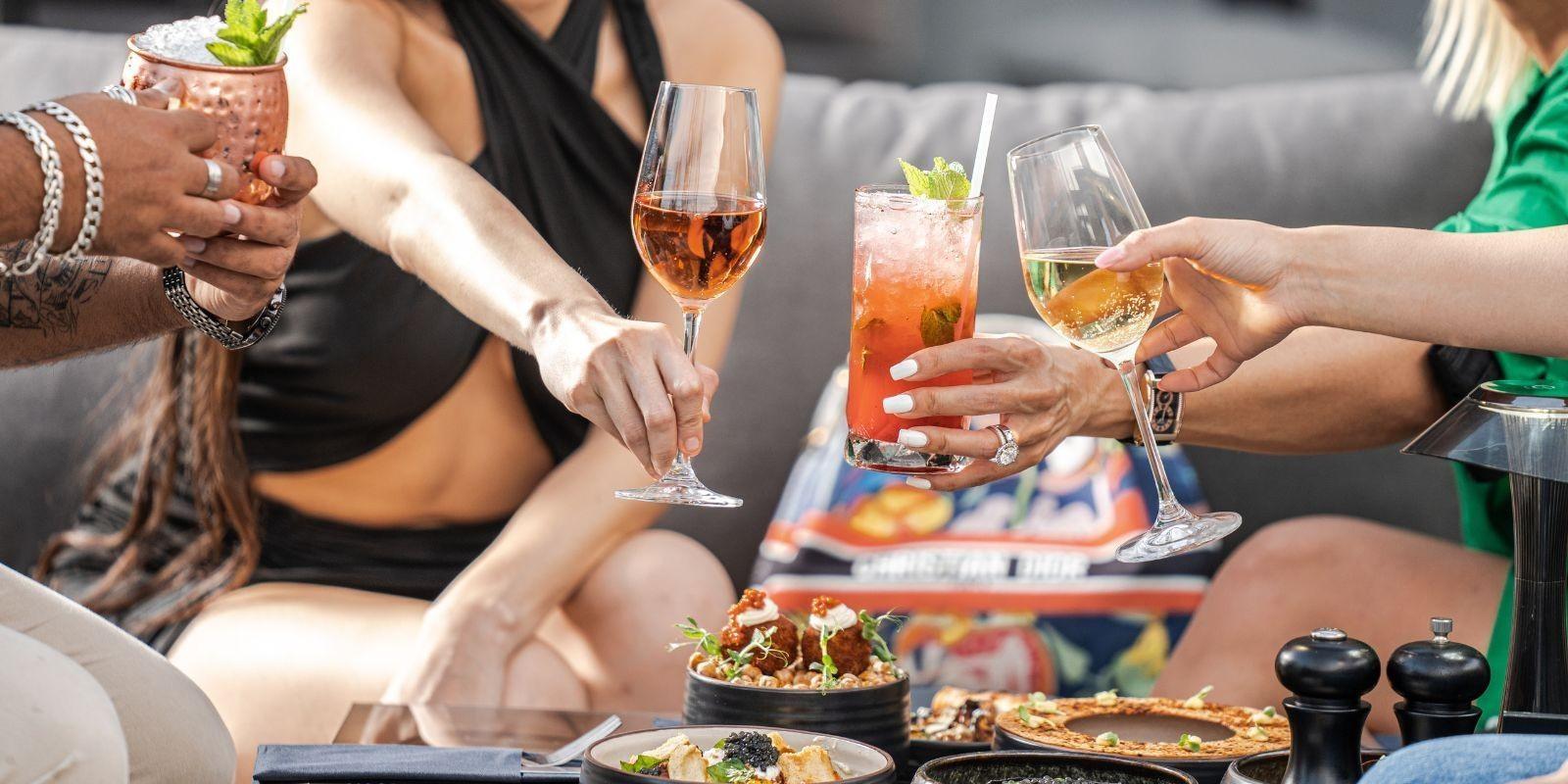 Degusta la belleza de Port St. Lucie: Los mejores restaurantes con vistas impresionantes para disfrutar mientras comes
