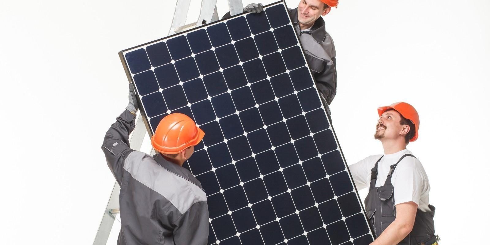 Ahorre dinero y proteja el medio ambiente: Cómo funcionan los paneles solares en su propiedad en Florida